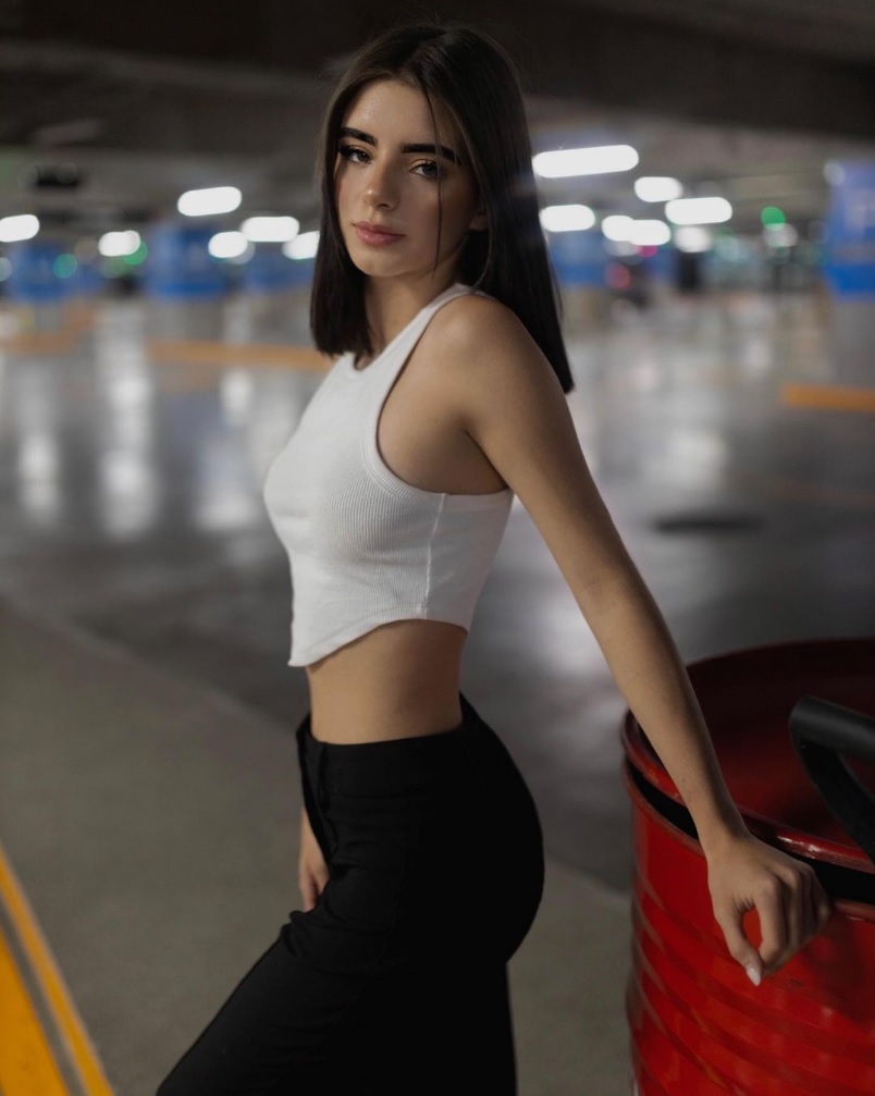 Fernanda Mena González — #22 Las mexicanas más hermosas en Instagram