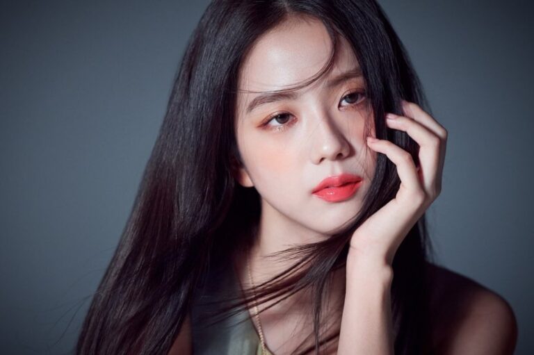 Kim Ji-soo (Jisoo) — #17 Las mujeres más hermosas de Corea del Sur