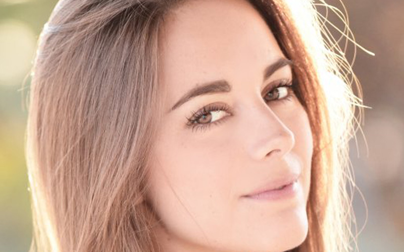 Maria Elisa Camargo — #9 The most beautiful women in Ecuador