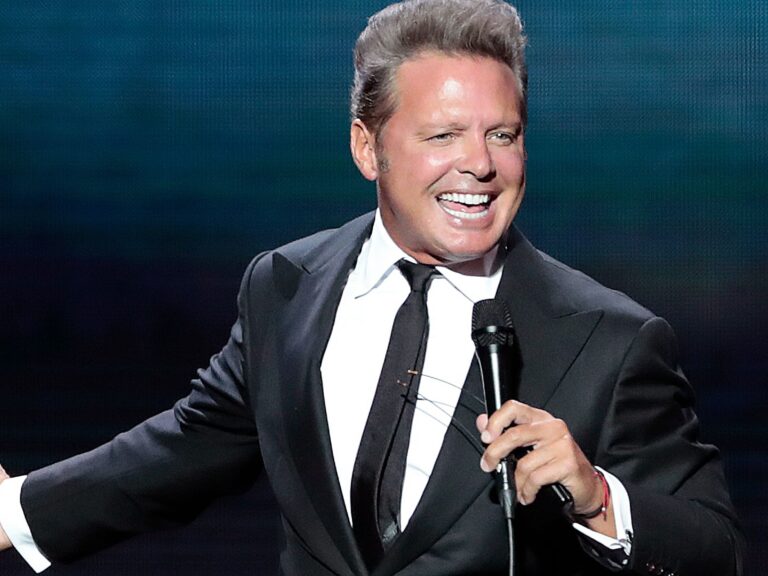 Luis Miguel — #6 Los hombres más guapos de México