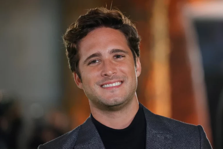 Diego Boneta — #14 Los hombres más guapos de México