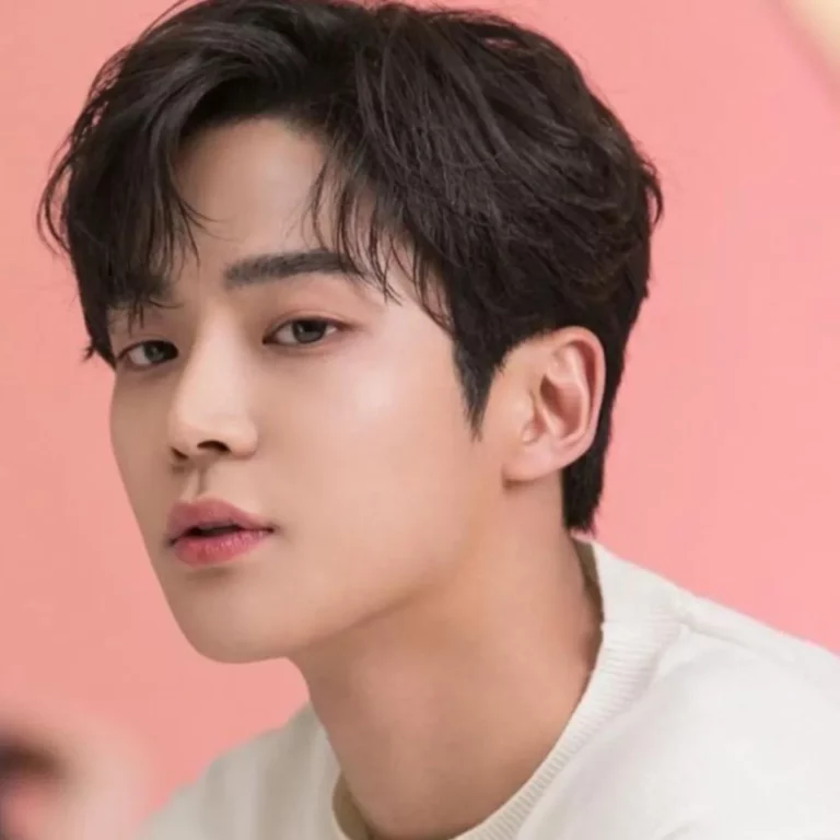 Rowoon — #45 Los Hombres más guapos de Corea del Sur