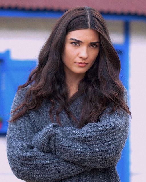 Tuba Büyüküstün — #4 Las mujeres más hermosas de Turquía