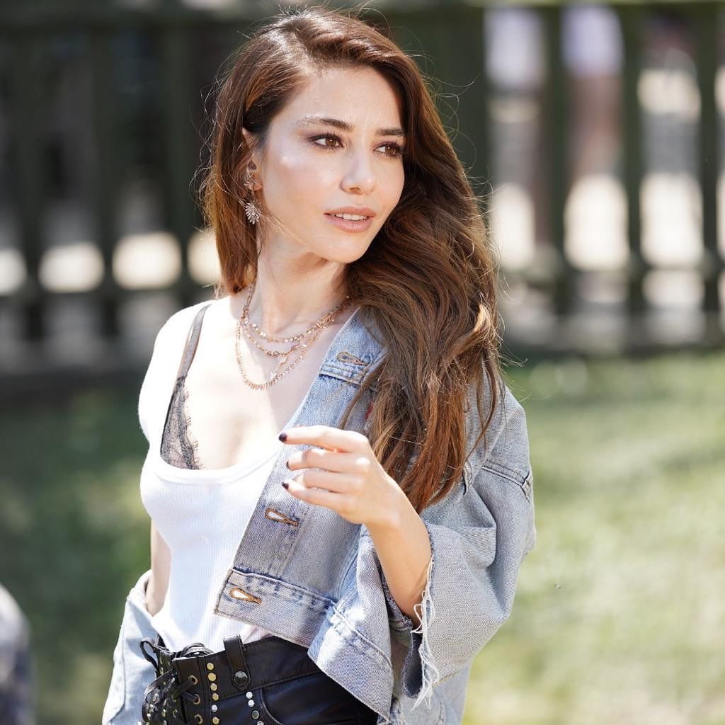 Özge Gürel — #17 Las mujeres más hermosas de Turquía