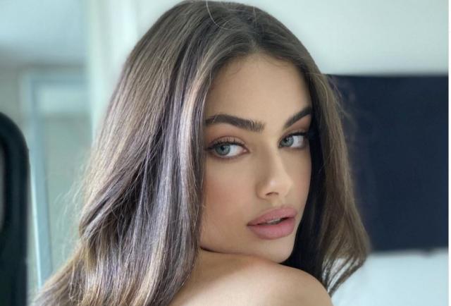 Yael Shelbia — #2 Las mujeres jóvenes más hermosas del mundo (menores de 30 años)