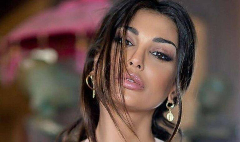 Cristina Buccino — #4 Las mujeres más hermosas de Italia