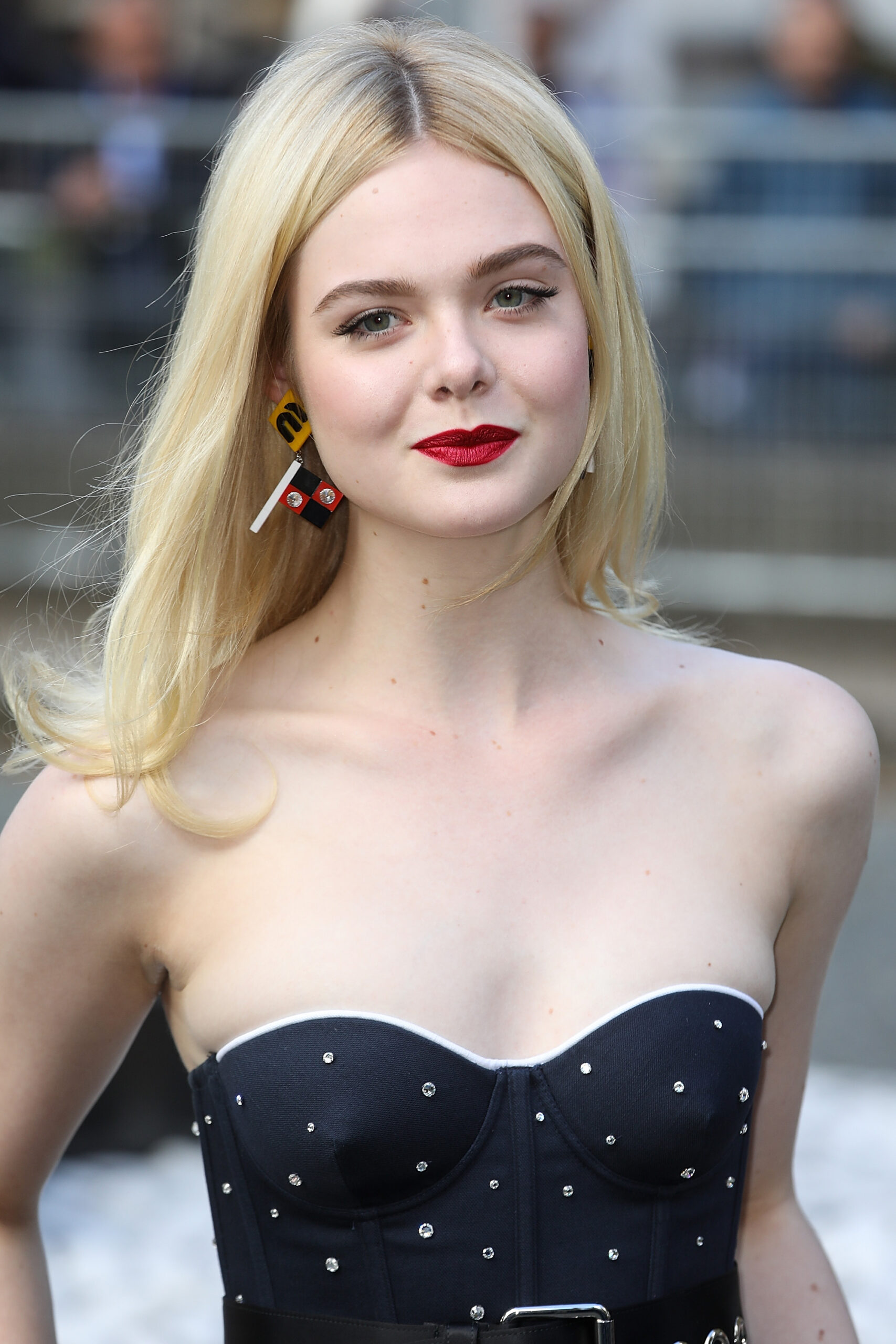 Elle Fanning — #12 Las actrices jóvenes más hermosas del mundo (menos de 30 años)