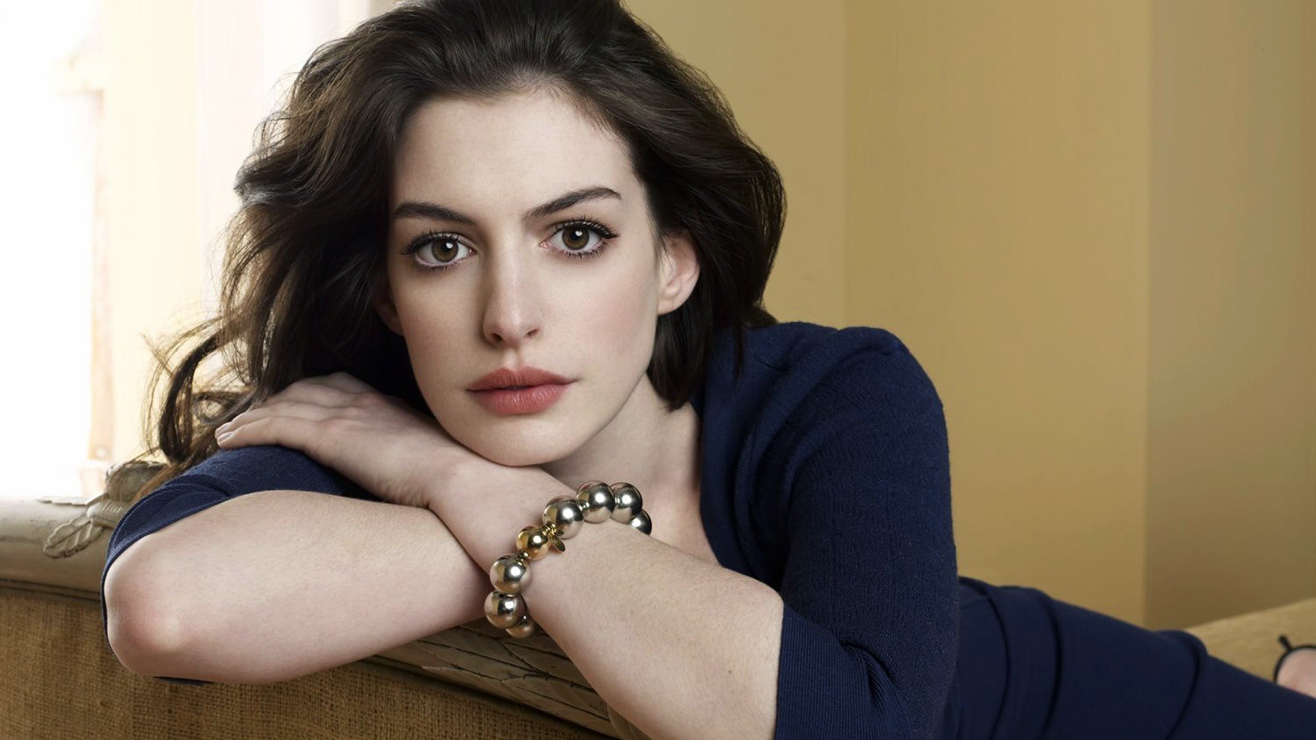 Anne Hathaway — #4 Most beautiful actresses in Hollywood