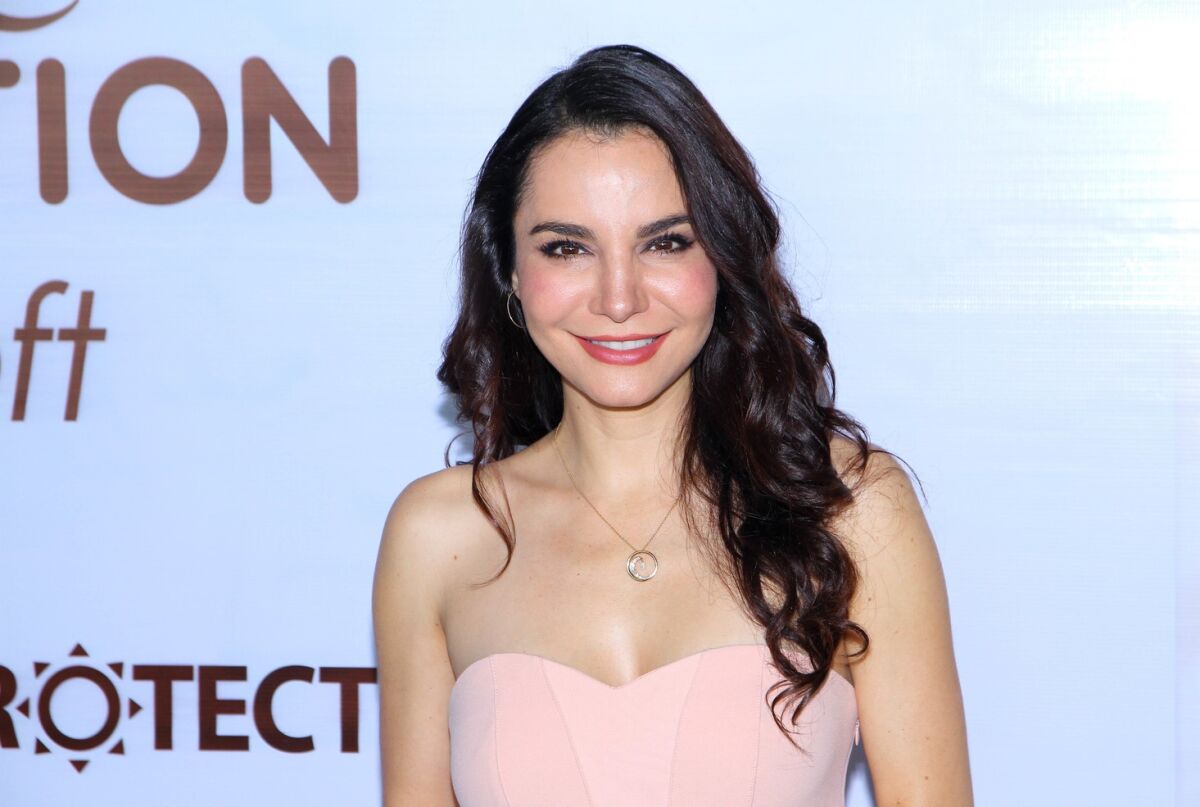 Martha Higareda — #100 Actrices más hermosas de México