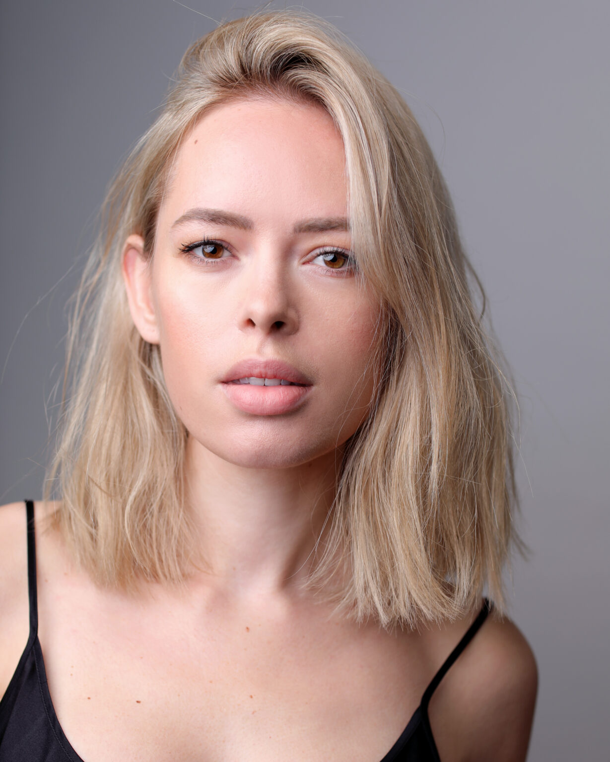 Tanya Burr — #6 Las mujeres más hermosas nacidas un 9 de junio
