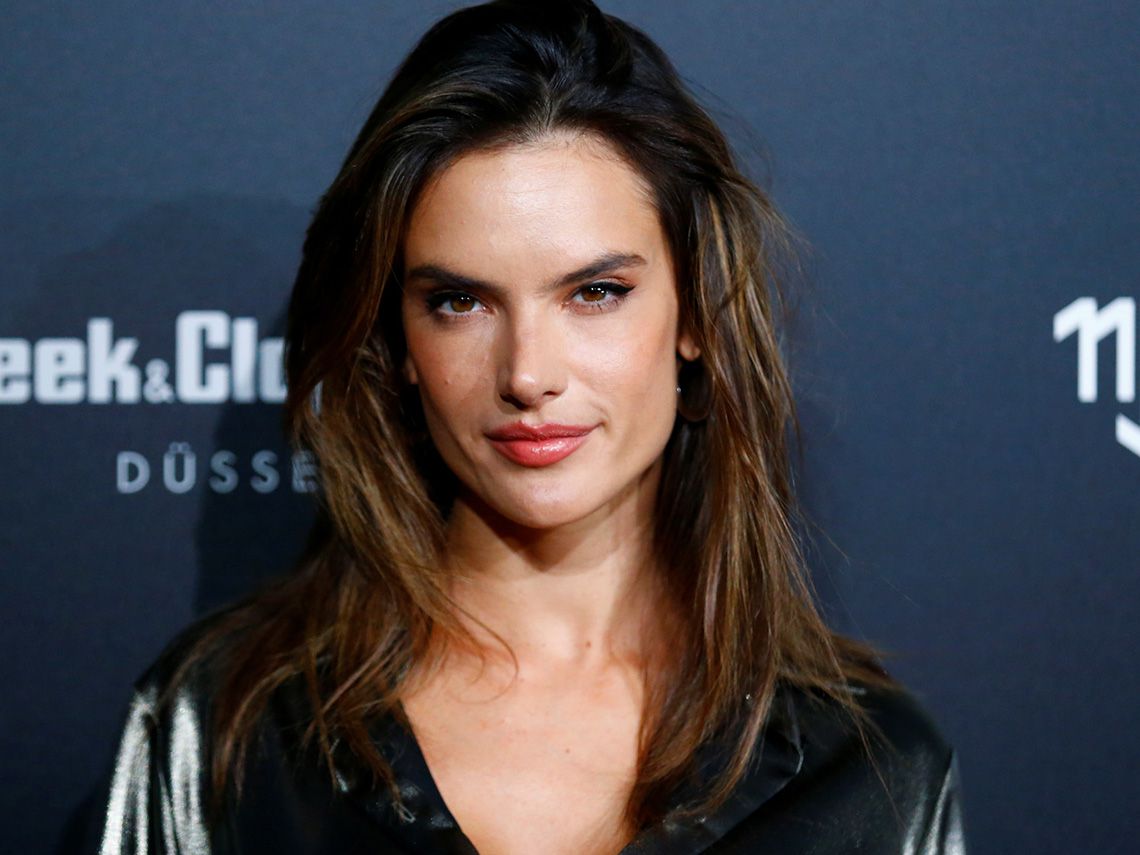 Alessandra Ambrósio — #8 Las modelos más hermosas de Victoria's Secret
