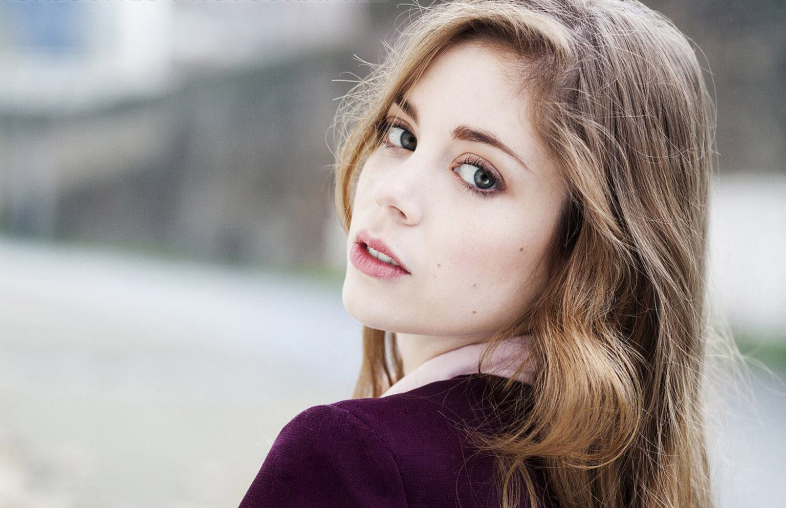 Charlotte Hope — #6 Famosos que cumplen años el 15 de octubre