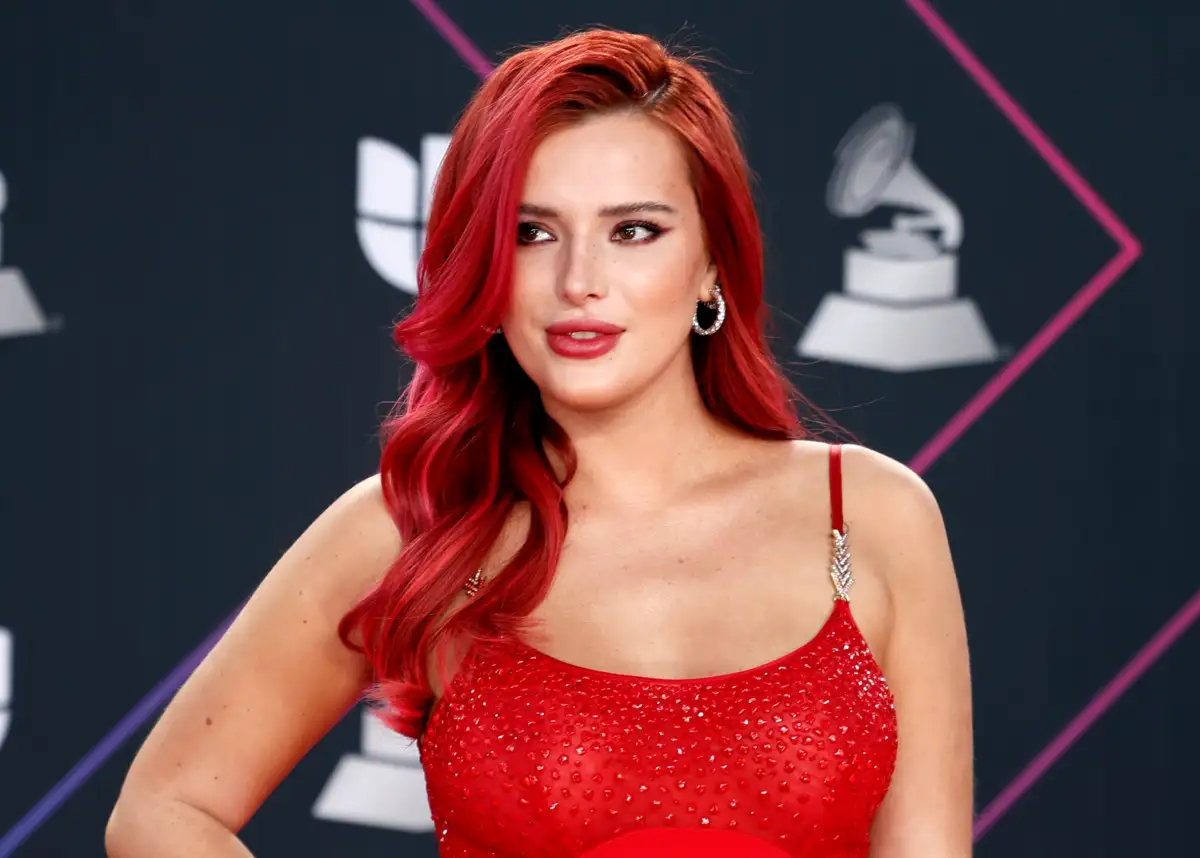 Bella Thorne — #75 Most beautiful actresses in Hollywood