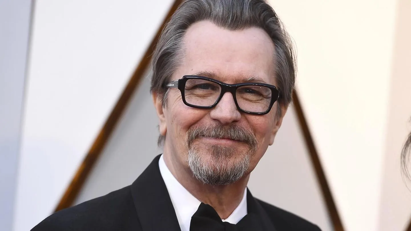 Gary Oldman — #9 The best actors in history