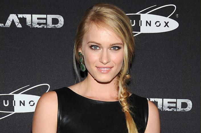 Leven Rambin — #2 Famosos que cumplen años el 17 de mayo