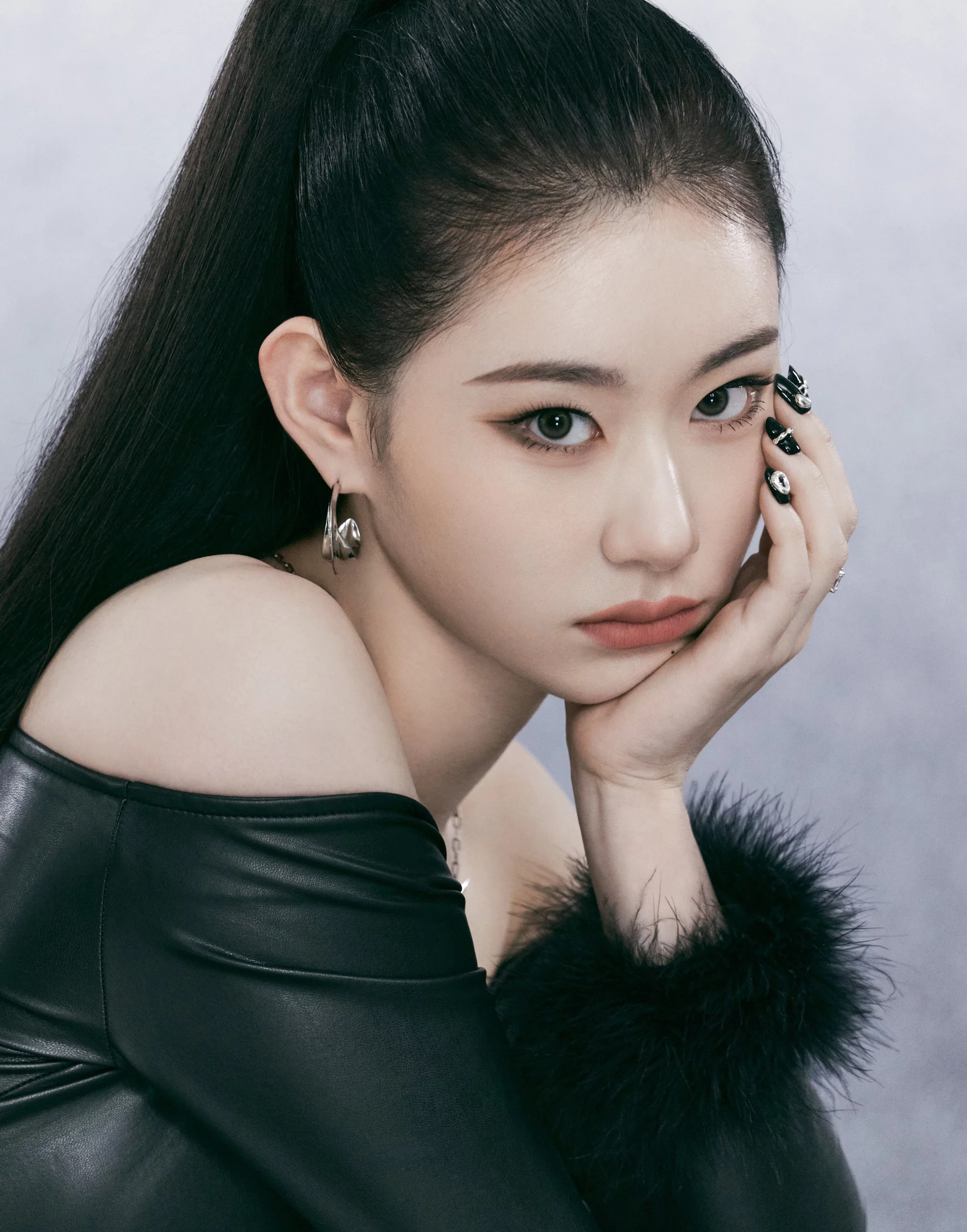 Most beautiful women born on June 5