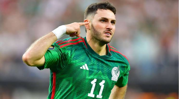 Santiago Giménez — #7 Los futbolistas mexicanos más guapos