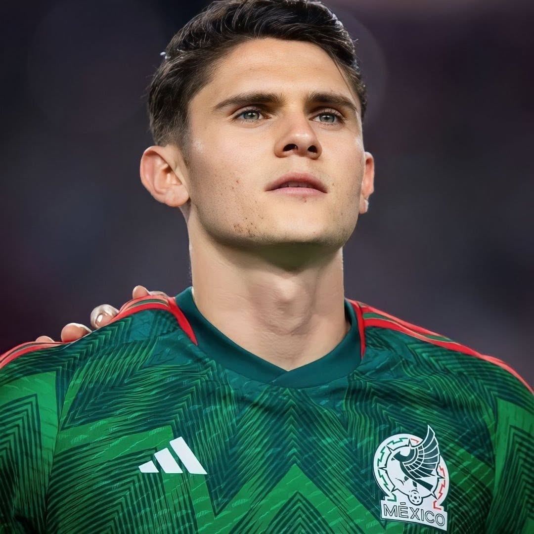 Israel Reyes Romero — #15 Los futbolistas mexicanos más guapos